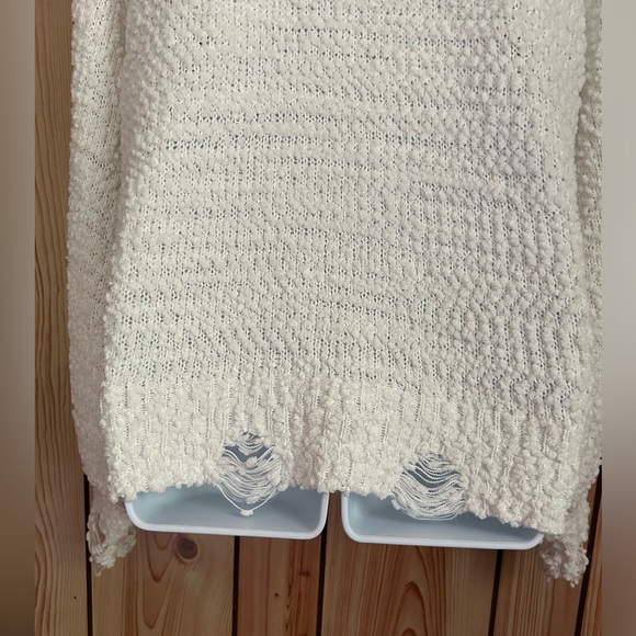 Cato Women’s white cardigan button up size L v-neck pockets sweater puff Sleeves - Picture 11 of 16